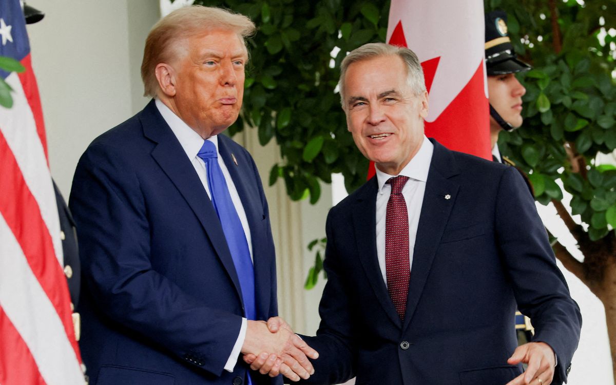Trump anuncia aranceles del 50% a autos y acero canadienses a partir de 2027