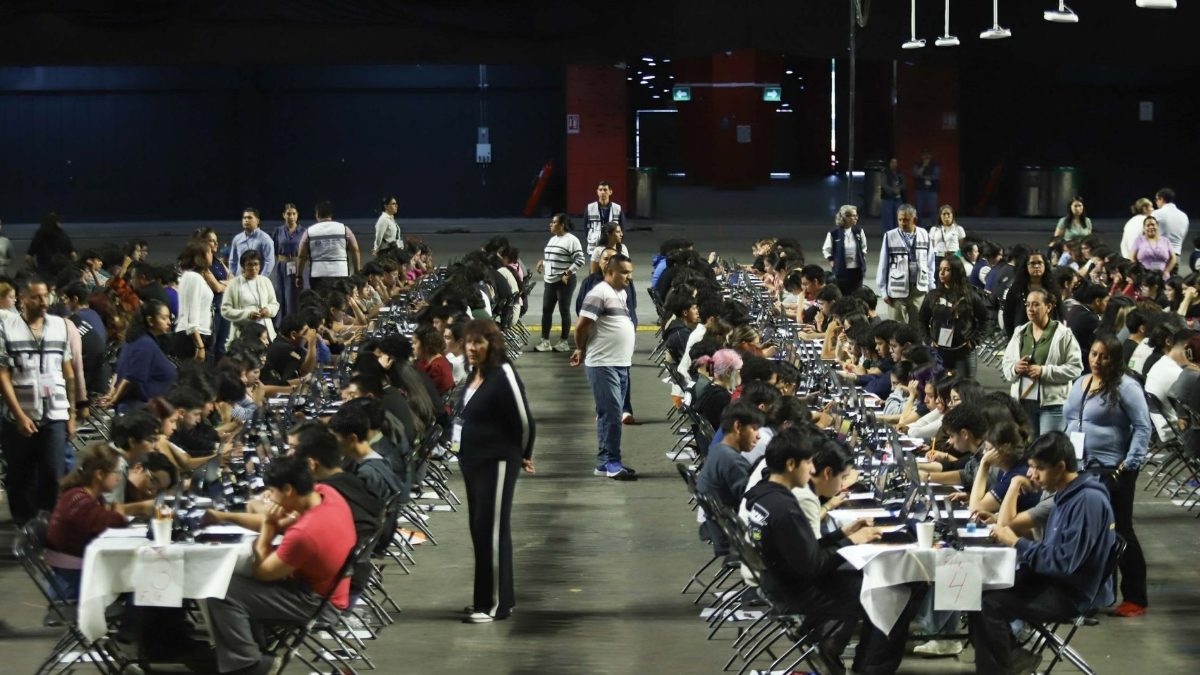 UNAM abre más de 2 mil lugares para quienes no pasaron examen de control