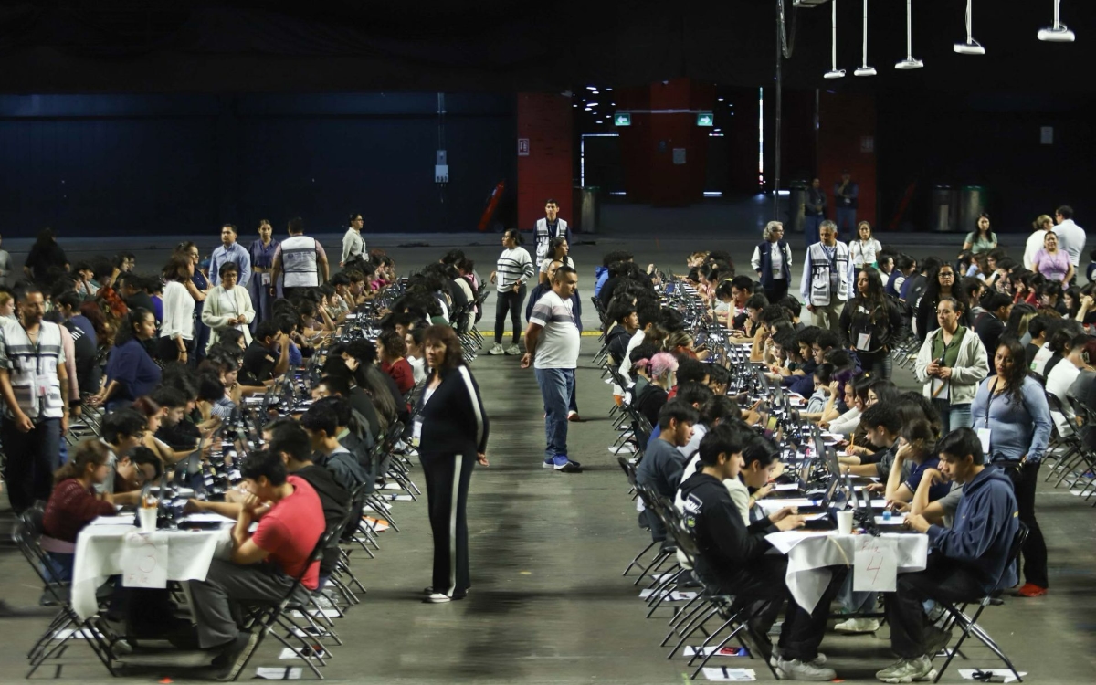 UNAM abre más de 2 mil lugares para quienes no pasaron examen de control