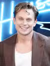 Foto de cabeza de Billy Magnussen
