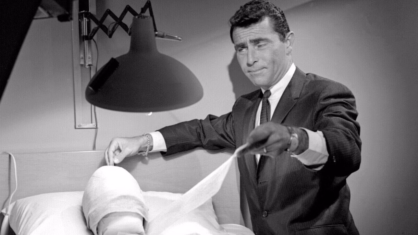 67 años después, The Twilight Zone de CBS todavía humilla a todos los programas de ciencia ficción modernos