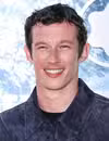 Foto de cabeza de Callum Turner