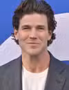 Cabeza de Austin Stowell