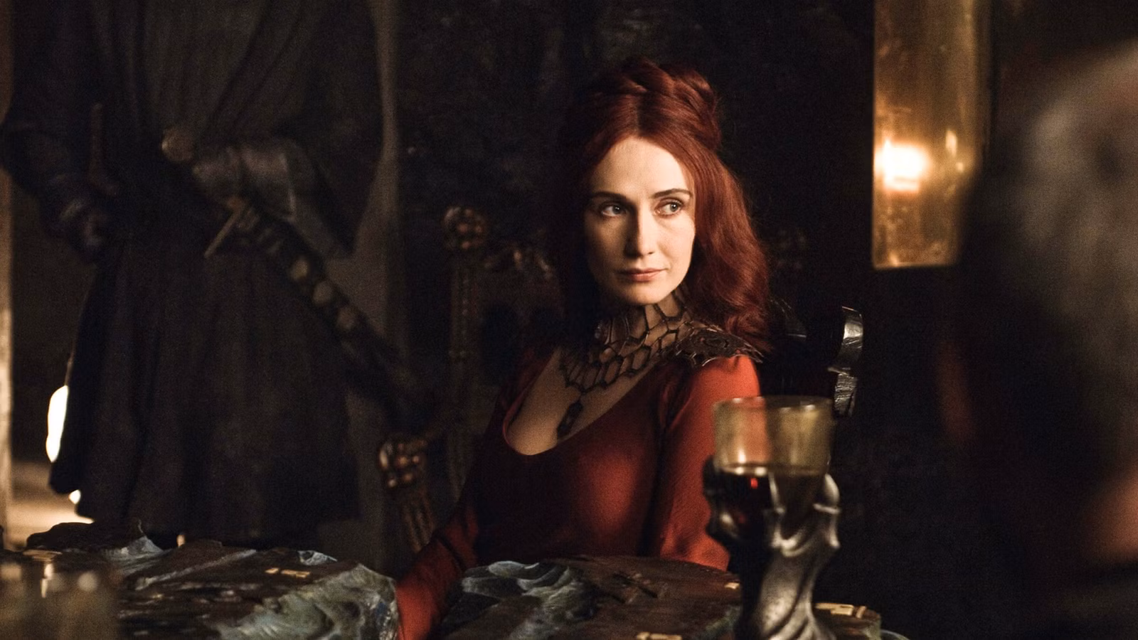 Melisandre regresa oficialmente en Juego de Tronos: La mujer roja