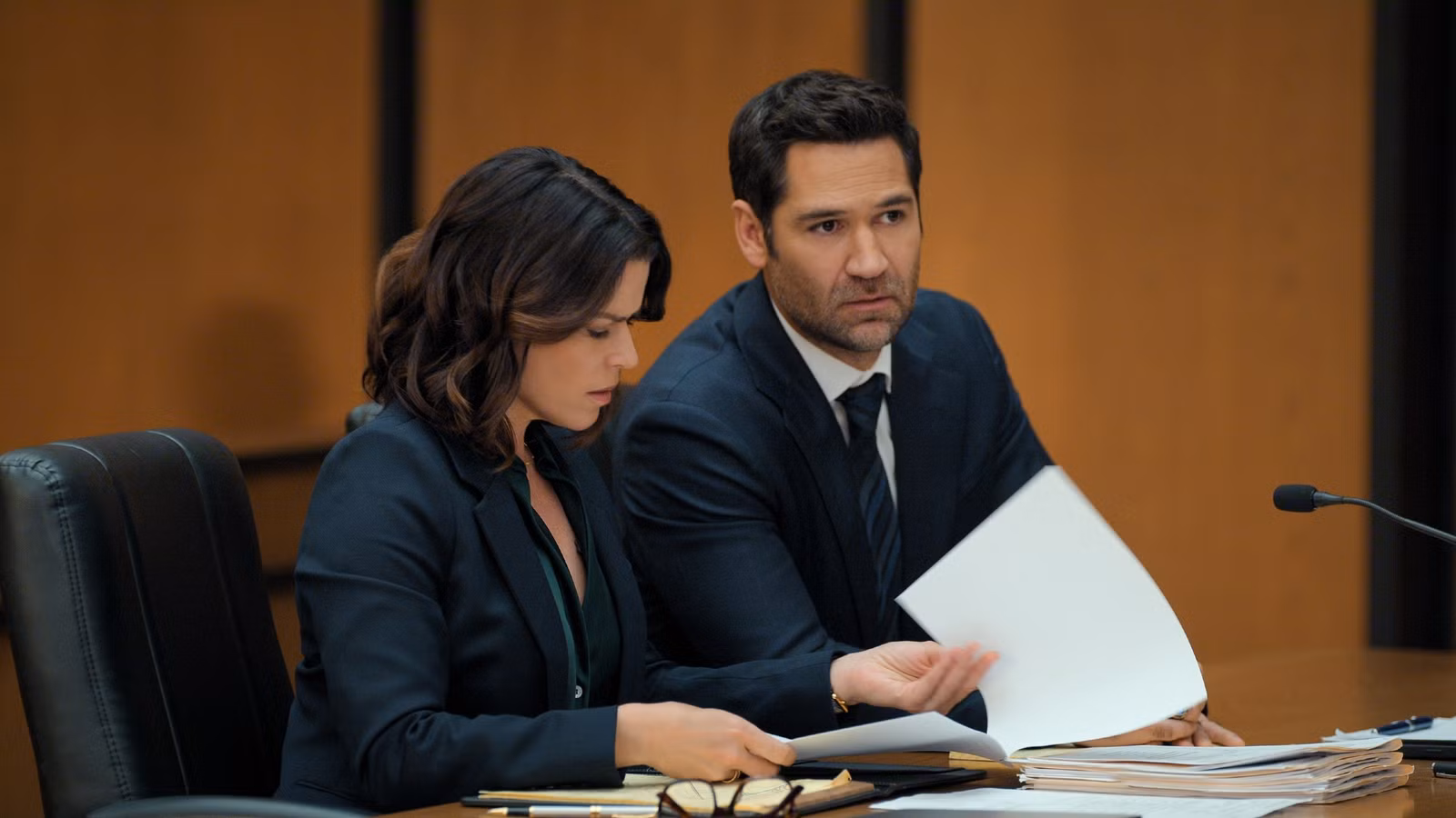 The Lincoln Lawyer de Netflix establece oficialmente la primera serie derivada