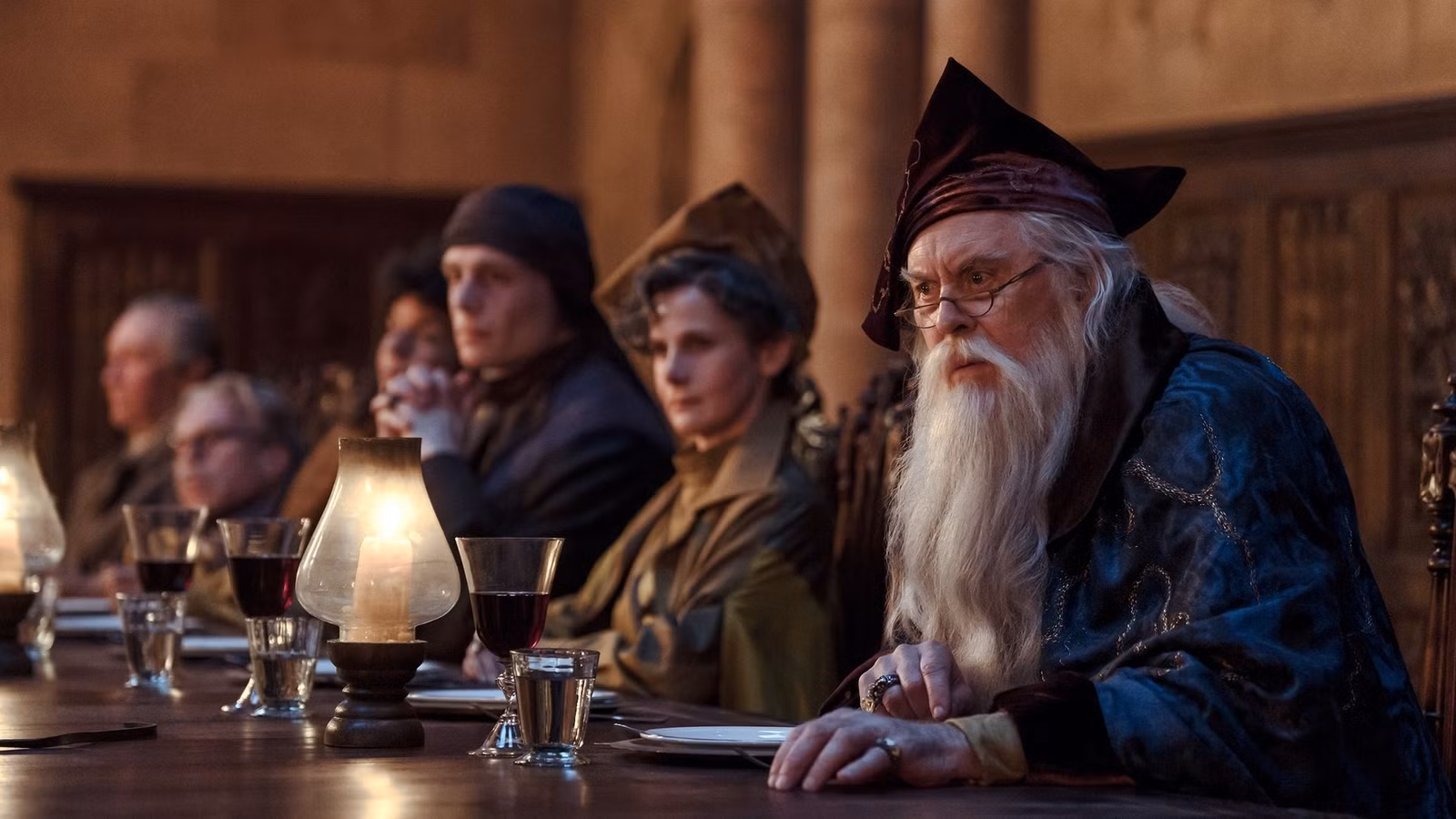 Harry Potter de HBO finalmente está llenando los vacíos con la historia perdida de Dumbledore