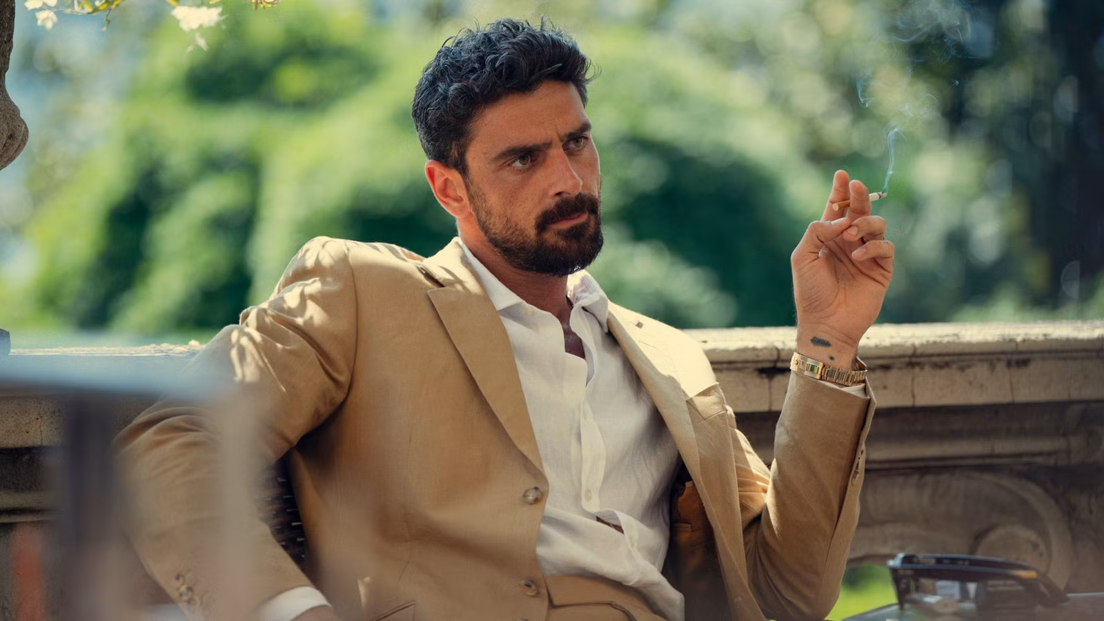 Guy Ritchie's 16-Part Netflix Crime Drama Is So Good, It's Already Renewed For Another Season