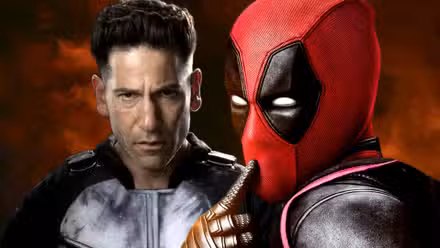 Deadpool de Ryan Reynolds se lleva el dedo a la boca junto a Punisher de Jon Bernthal