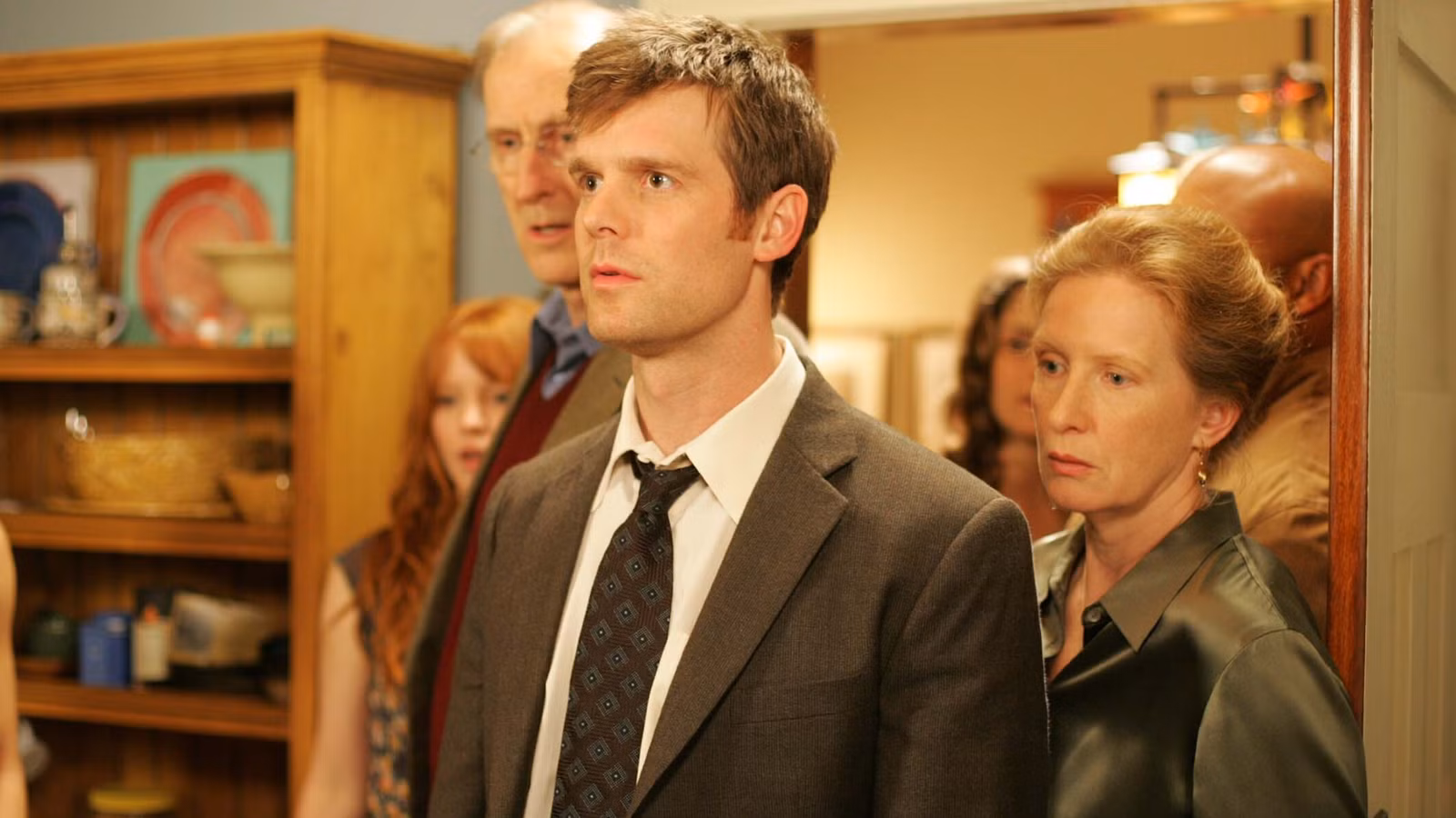Lost se encuentra a seis pies bajo tierra en la obra maestra de ciencia ficción de tres partes de HBO
