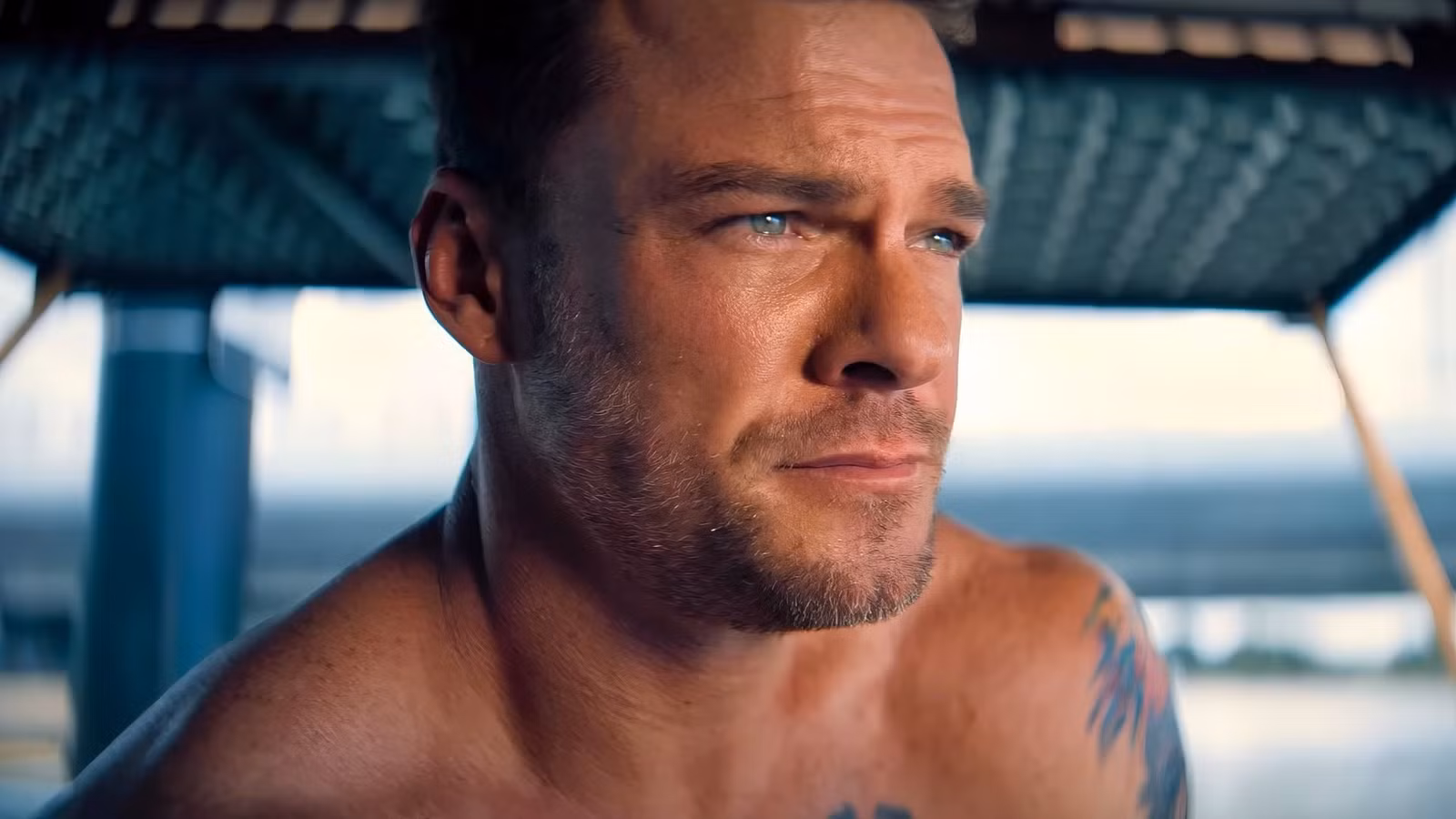 El nuevo thriller de acción de Alan Ritchson establece oficialmente una de sus mejores puntuaciones de Rotten Tomatoes en la historia