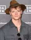 Foto de cabeza de Tom Rhys Harries