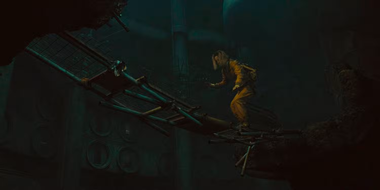 Juliette (Rebecca Ferguson) corriendo con miedo a través del frágil puente que construyó en Silo Temporada 2 Episodio 1