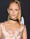 Foto de cabeza de Juno Temple en la 35a edición anual de los GLAAD Media Awards