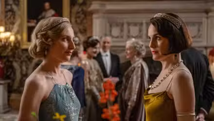 Edith y Mary se miran fijamente en la gran final de Downton Abbey