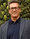 Foto de la cabeza de Jon Hamm en el evento Emmy FYC para 'The Morning Show' de Apple TV+