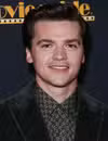 Foto de cabeza de Joel Courtney