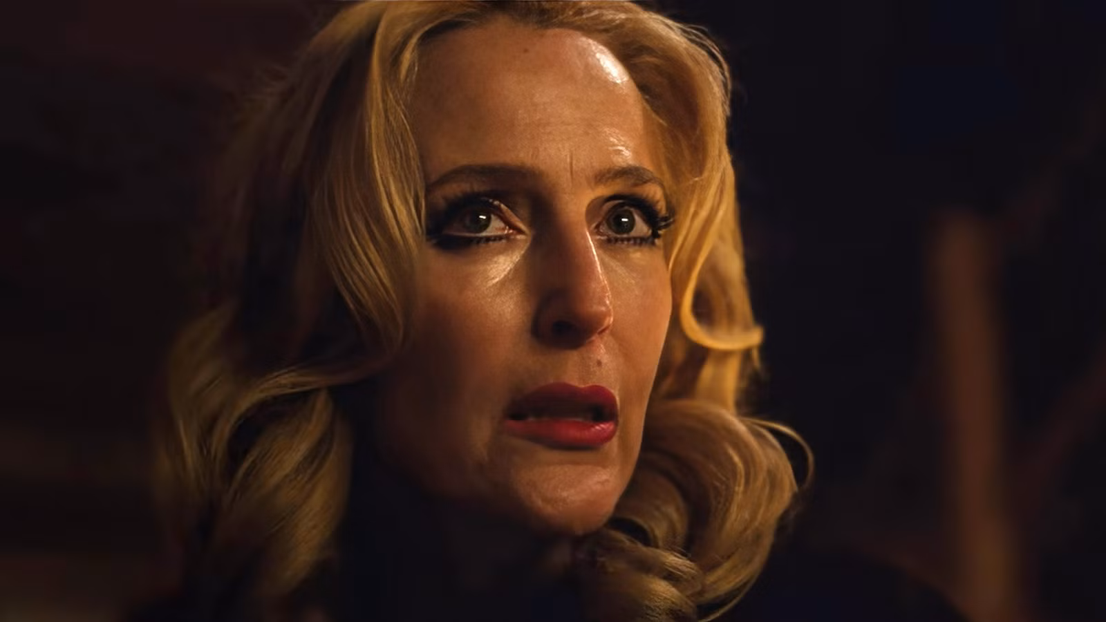 La nueva película de terror con clasificación R de Gillian Anderson se lanza oficialmente en formato digital esta semana