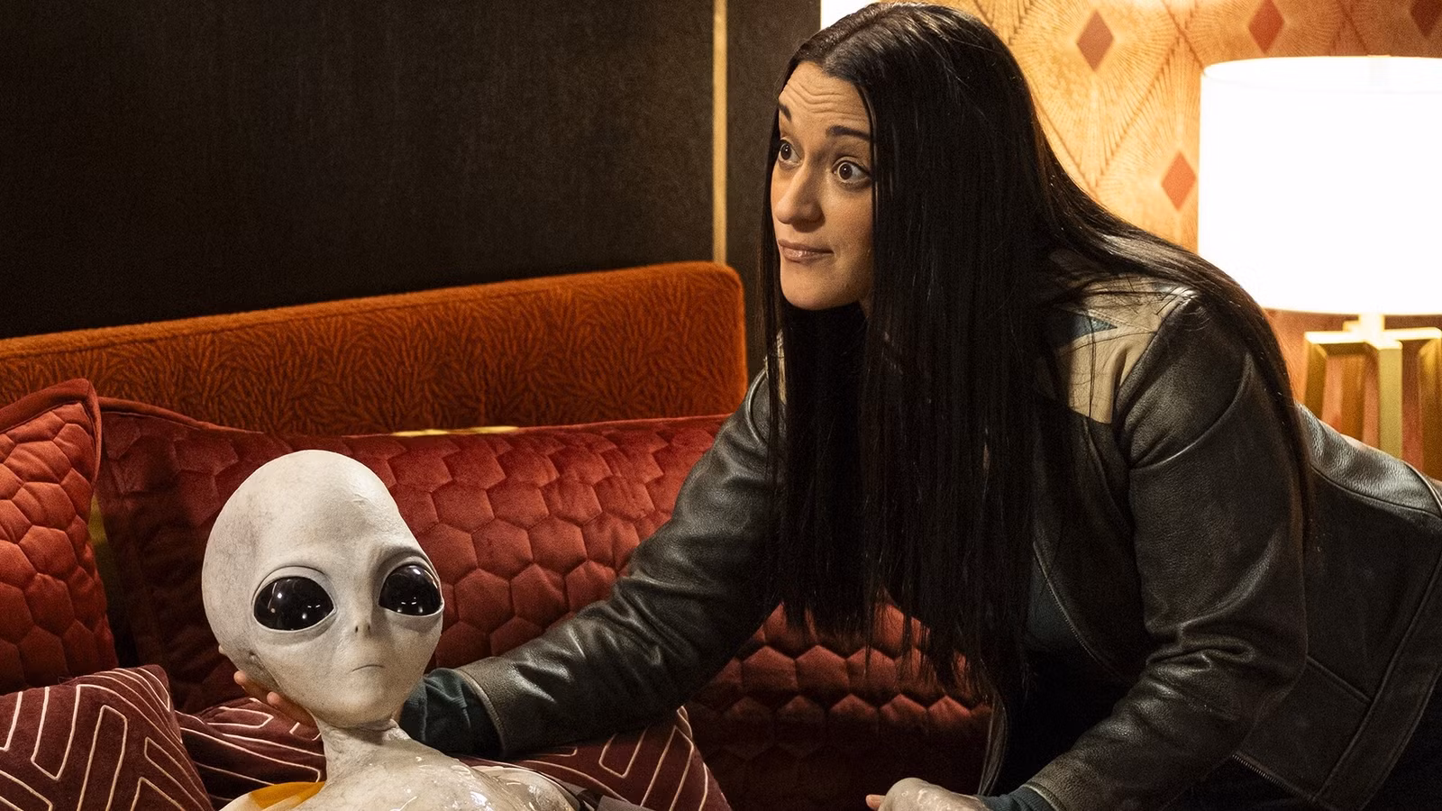 Rick & Morty se encuentra con Resident Alien en la serie de ciencia ficción de 63 episodios de Hulu que necesita otra temporada
