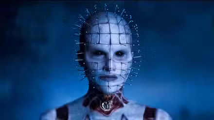 Jaime Clayton como el Sacerdote del Infierno en Hellraiser (2022)