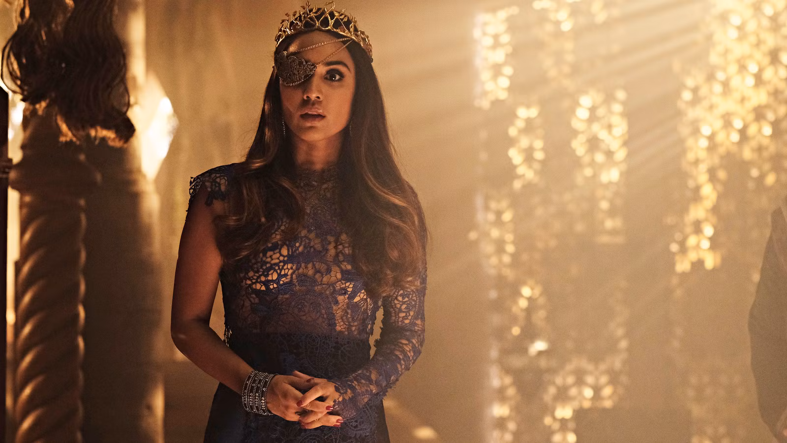 La serie de fantasía de cinco temporadas de Syfy merece felicitaciones por ser una adaptación juvenil que no se anda con rodeos