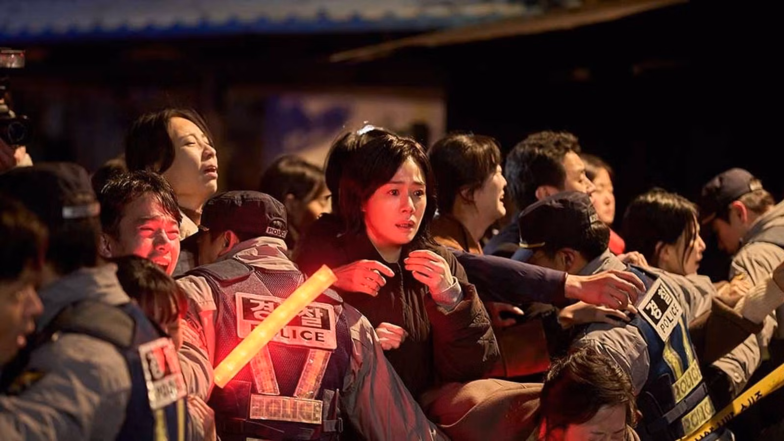 Revisión de Paradise Lost: la nueva película del director de Train To Busan explora fascinantemente el papel de la IA en el duelo [TIFF]