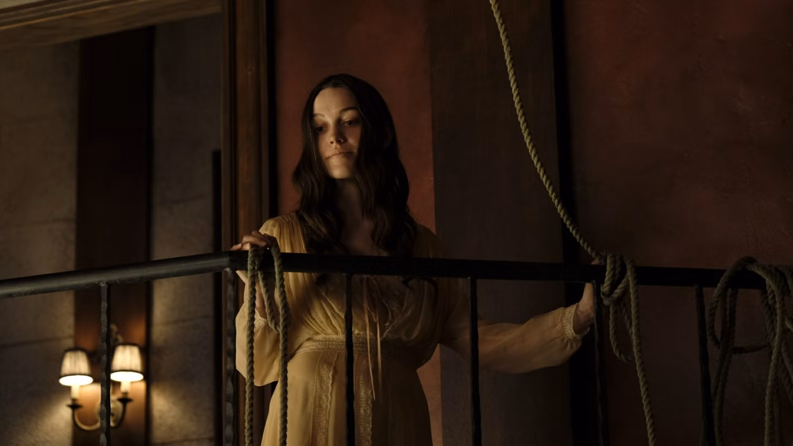 Hace 8 años, Netflix dio un paso adelante con una serie de terror que demuestra que las adaptaciones pueden cambiarlo todo