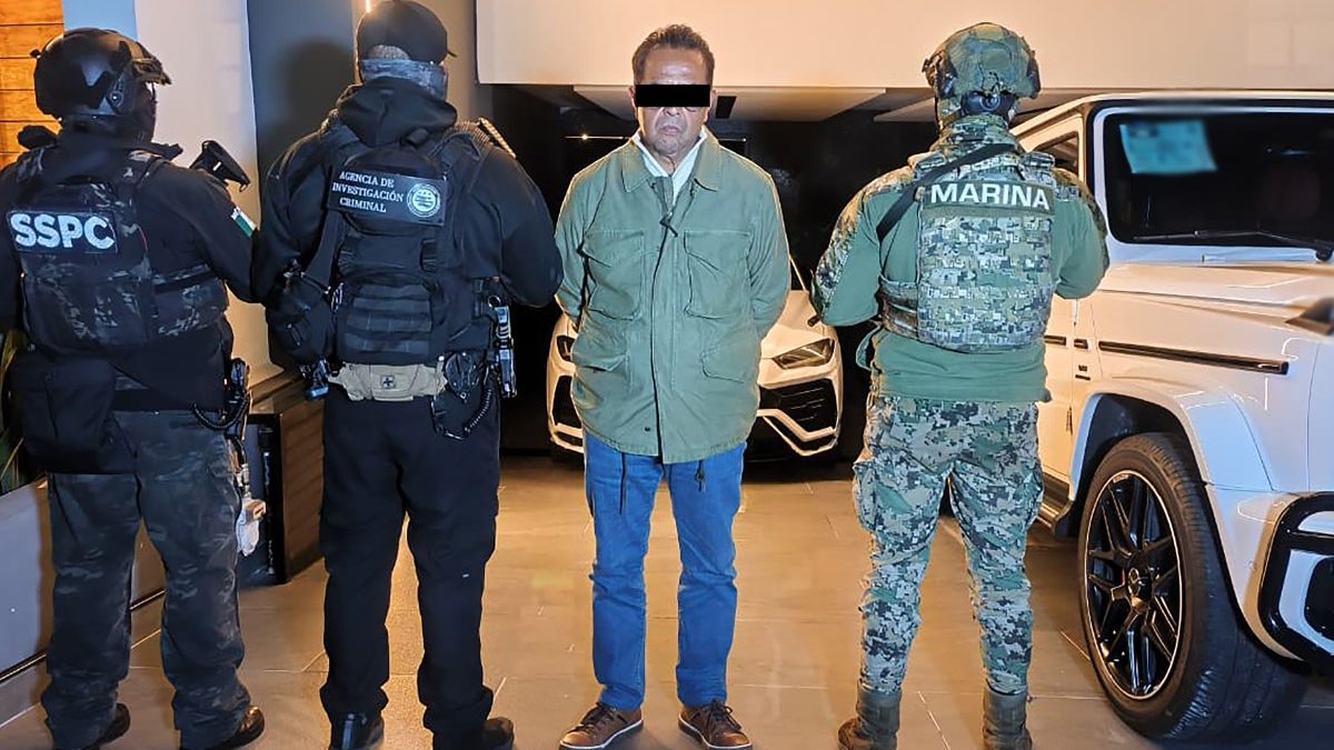 Cae 'El Amarillo', líder de 'Los Rusos'; le quitan 39 autos de lujo