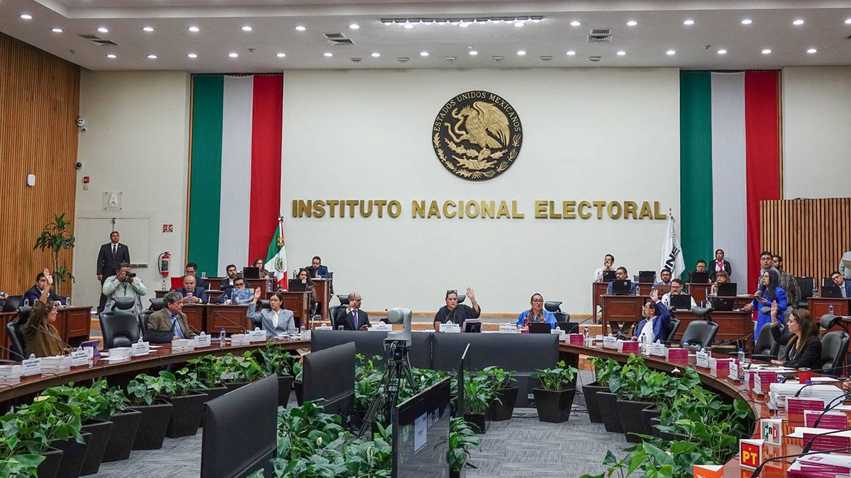 Coparmex cuestiona cambios del INE sobre observadores y ‘boletas planchadas’