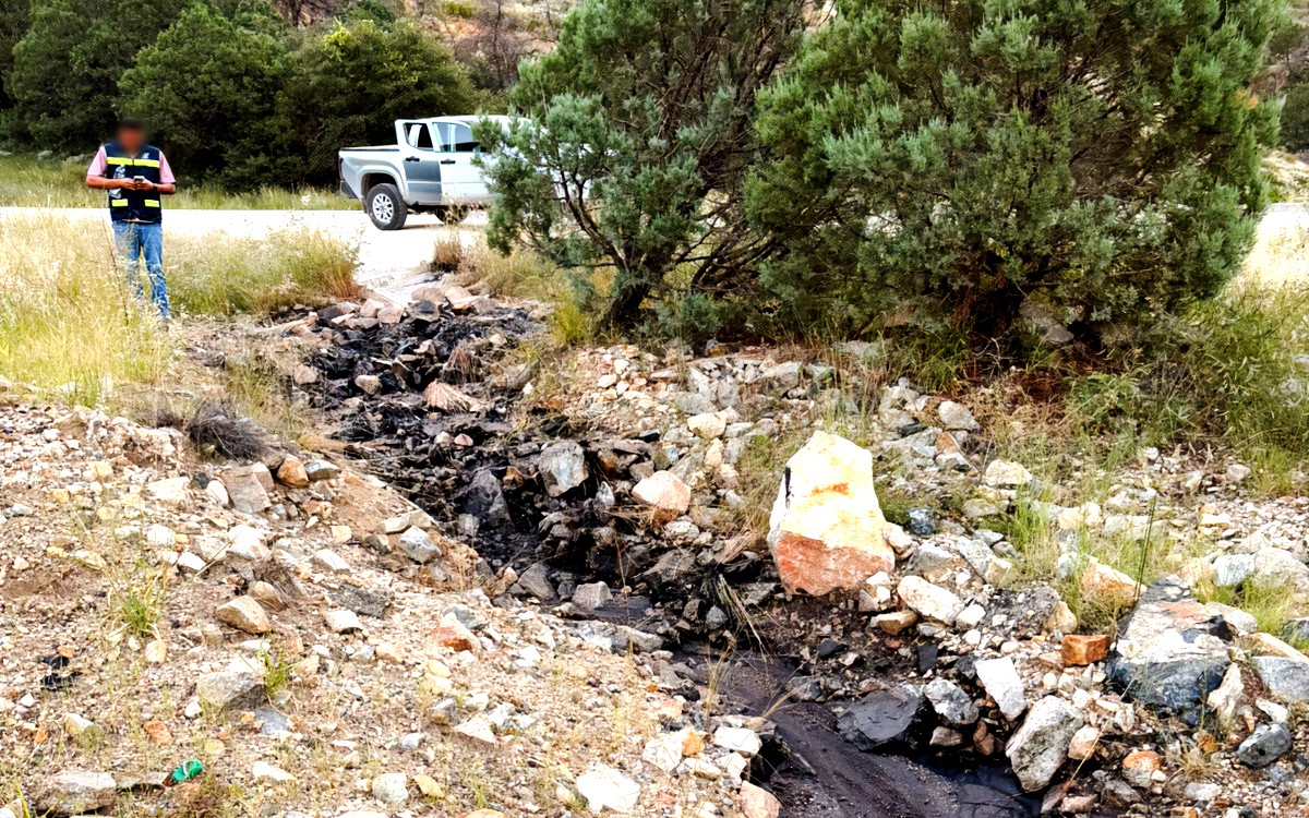 Derrama pipa 12 mil litros de ácido sulfúrico en Sonora