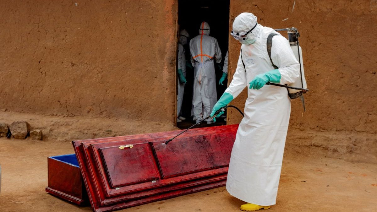 Ébola deja más de 3,000 muertos en República Democrática del Congo