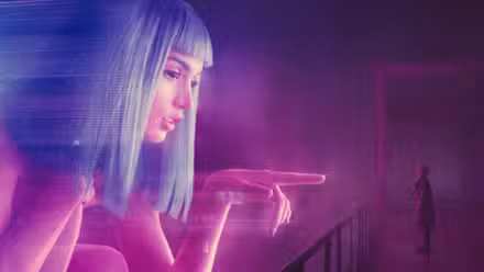 Joi y K en Blade Runner 2049.