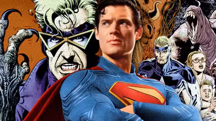 DCU Superman con Animal Man al fondo