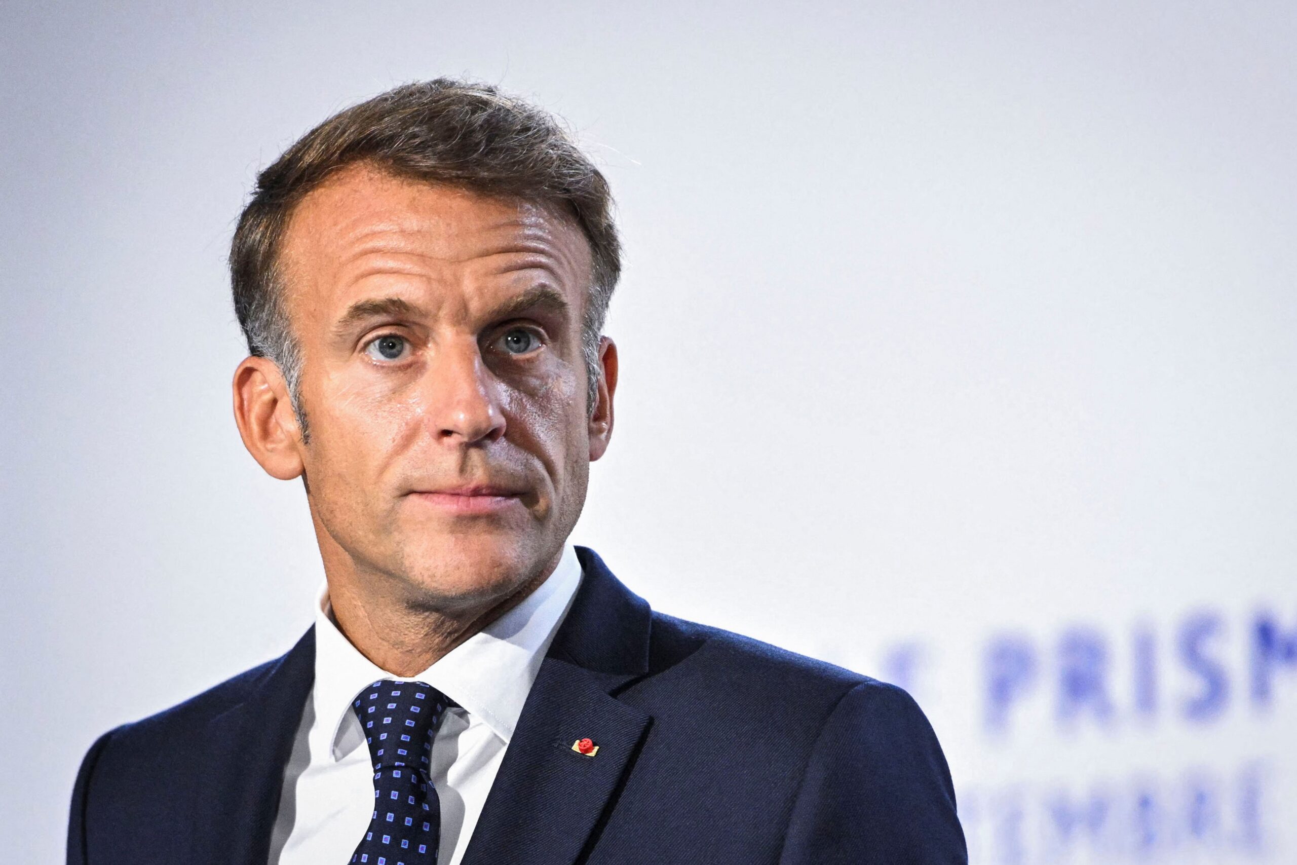 Macron, dispuesto a enviar medios militares para proteger infraestructura energética saudí