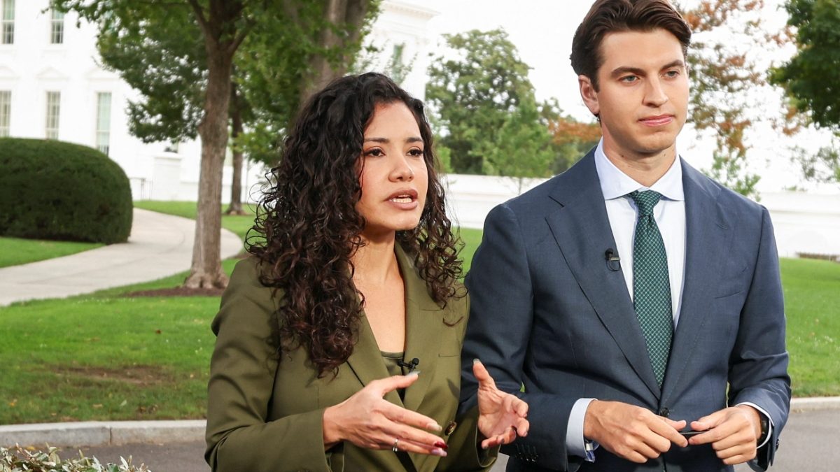 Periodistas de CNN, MS NOW y Politico vuelven en la Casa Blanca tras la orden del juez