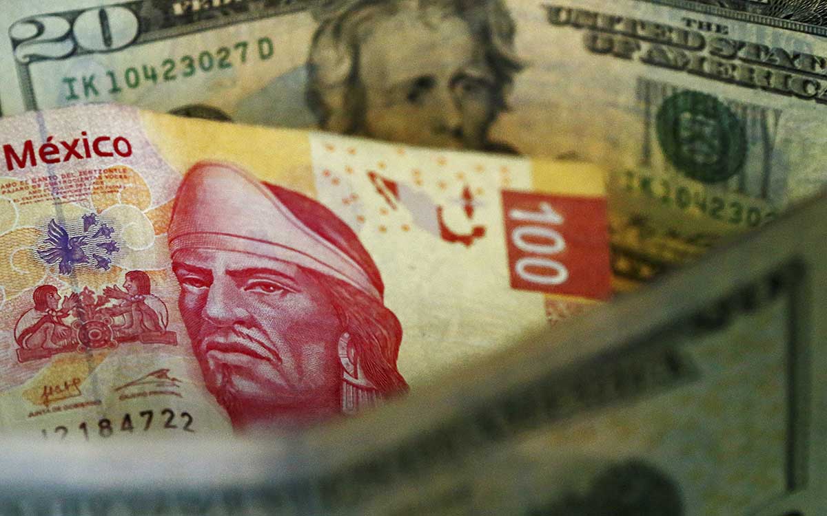 Peso se encamina a 17.30 por dólar al cierre de 2026: Gabriela Siller