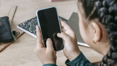 Restricción de celulares en escuelas requiere definir protocolos y reglas de aplicación: especialista
