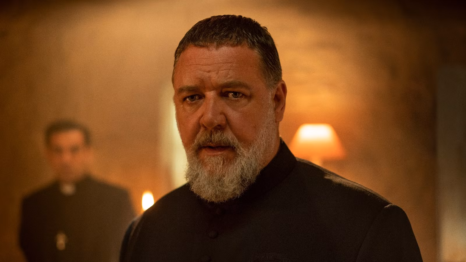 Russell Crowe ofrece la primera actualización de estado de Pope's Exorcist 2 en 2 años (exclusivo)