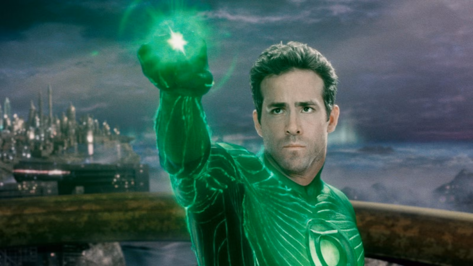 Ryan Reynolds quiere hacer un cameo en la exitosa serie DC de HBO Max 15 años después de Green Lantern