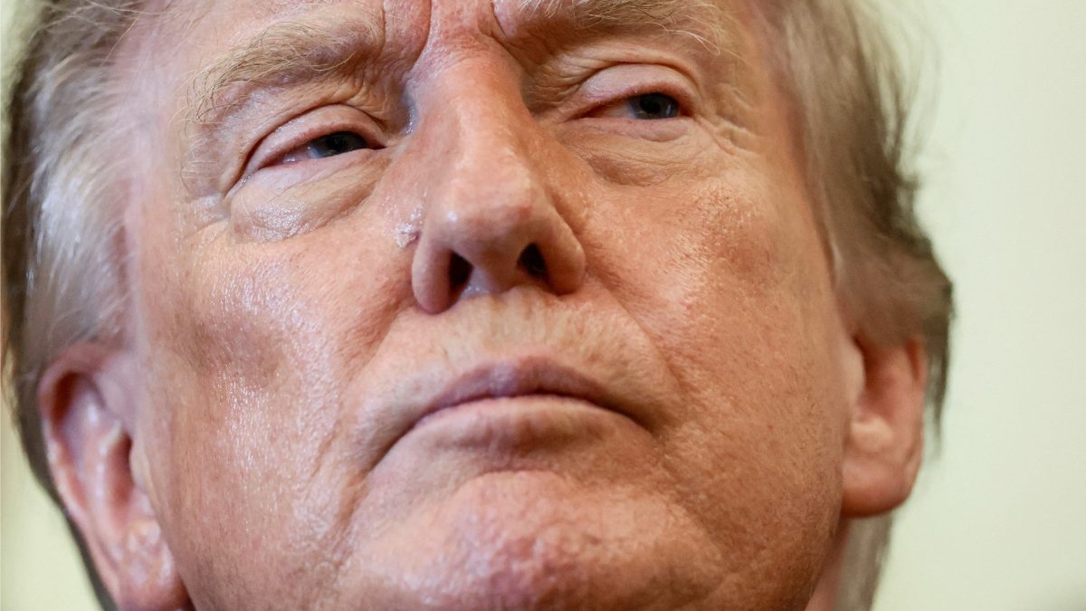Trump prohíbe a CNN, MSNOW y Politico entrar a la Casa Blanca