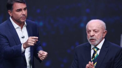'Payaso', 'corrupto': Lula y Bolsonaro se insultan en el primer debate electoral en Brasil