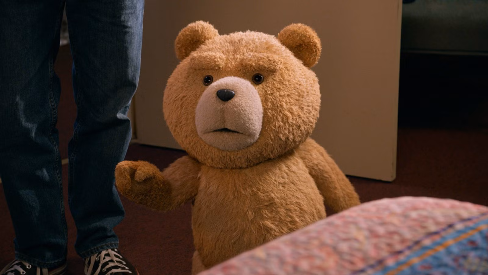 Se revela oficialmente el regreso de Ted de Seth MacFarlane y la fecha de lanzamiento de 2026