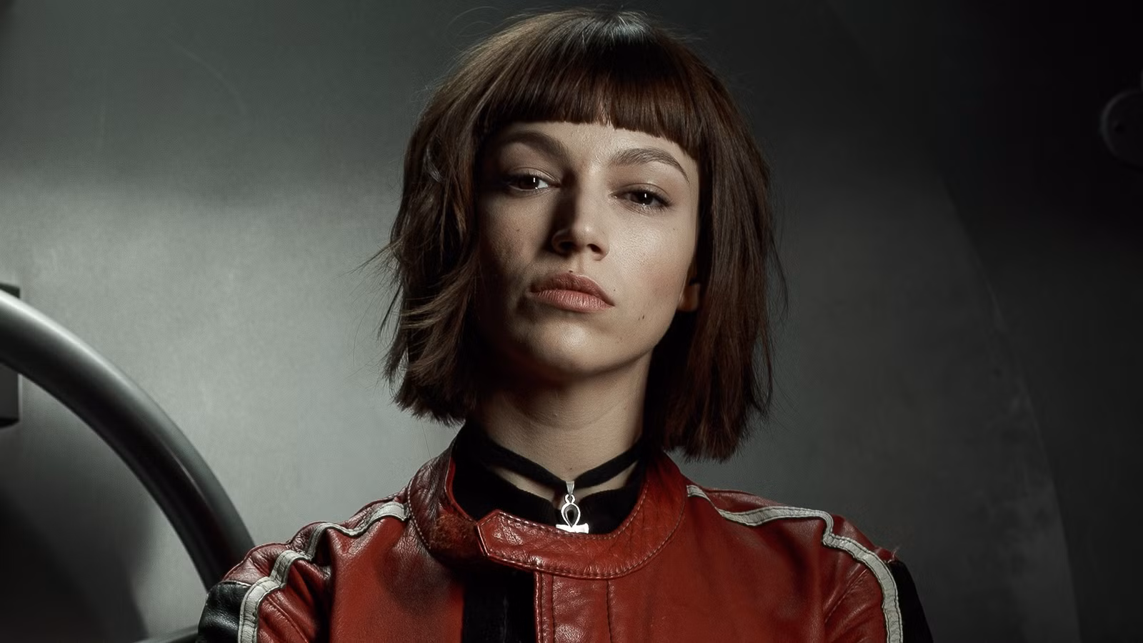 El thriller criminal con clasificación R de Netflix es una clase magistral en la construcción de una franquicia