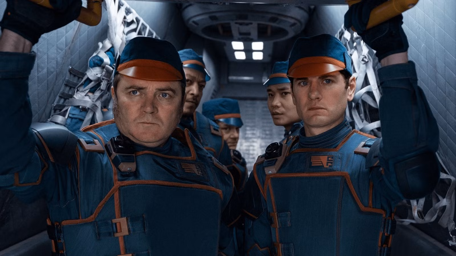 La serie de ciencia ficción de 24 episodios de Disney+ merece felicitaciones por romper las reglas