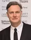 Foto de cabeza de David Morrissey en el Teatro Nacional en la próxima gala