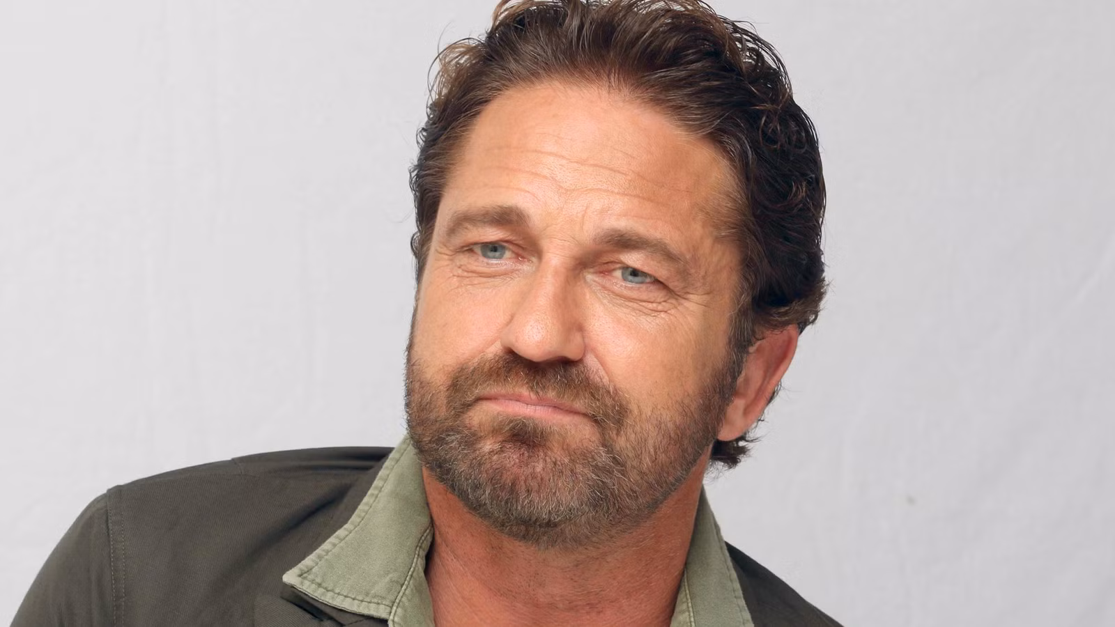 La película de terror 19% RT de Gerard Butler y Wes Craven encuentra un nuevo hogar de transmisión