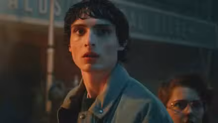 Mike parece sorprendido en la temporada 5 de Stranger Things