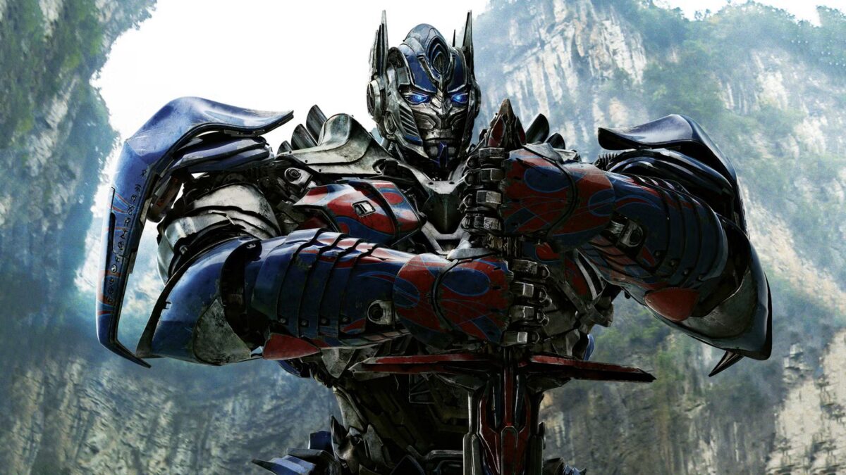 Transformers no tuvo más remedio que traer de vuelta a Michael Bay