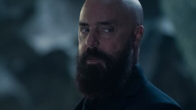 La nueva serie de DC de Titus Welliver necesitó solo 3 episodios para superar la primera