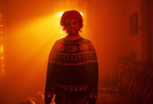 Revisión de Hallowarrior: la película de terror divertida y ruda muestra su verdadero potencial desde el principio