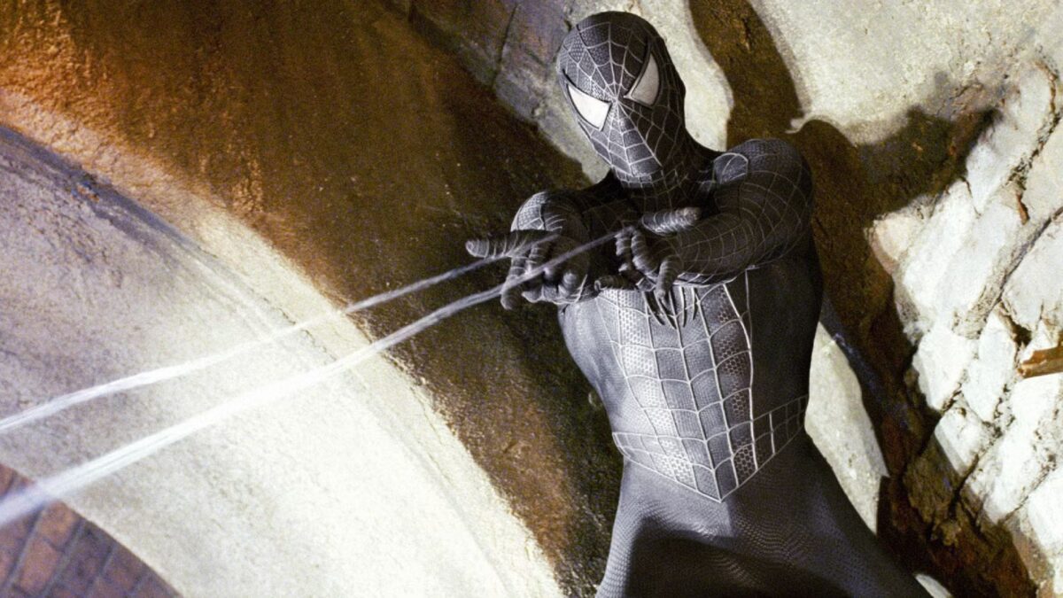 Spider-Man de Marvel Studios ingresa oficialmente al arco de su traje negro